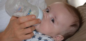 Quand donner du lait entier à un bébé ?